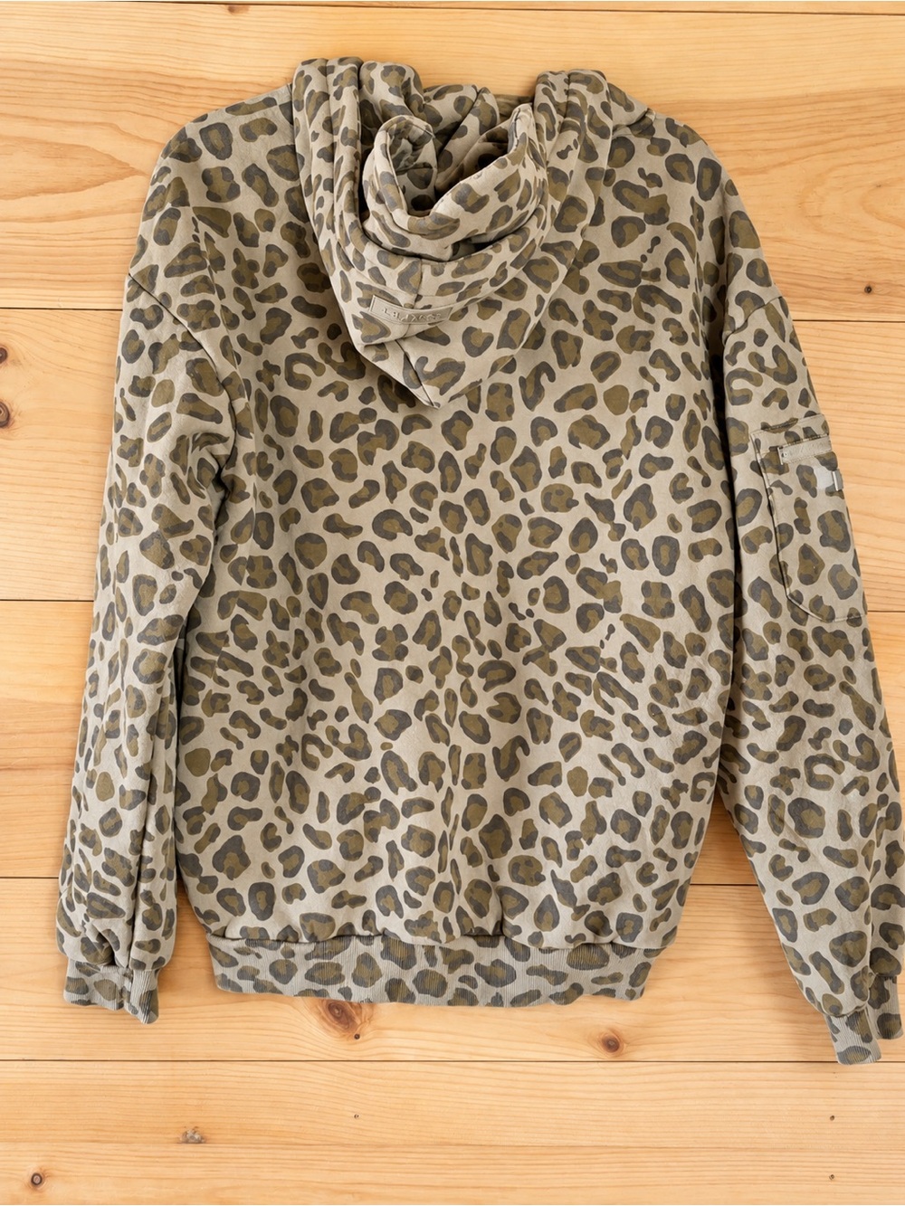 Leopard Print Hoodie sm and pants med set - Picture 4 of 6
